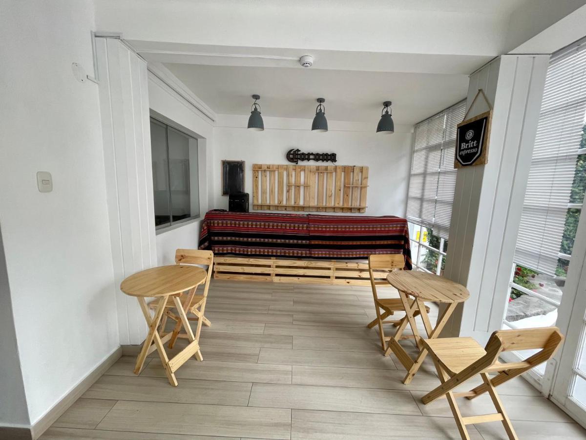 Casaroma Hostels Lima Exterior foto